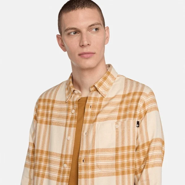 Herren-Flanell-Hemd mit Karomuster, mittelschwer Herren-Flanell-Hemd mit Karomuster, mittelschwer