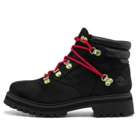 Holiday Luxe Waterproof Stiefel „Schwarz Nubuck Red“