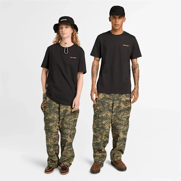 T-Shirts mit Logo auf Vorder- und Rückseite T-Shirts mit Logo auf Vorder- und Rückseite