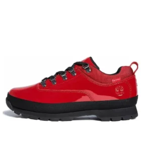 Timberland x Supreme Euro Hiker Low „Patent Leather Red“