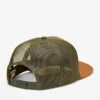 Trucker-Hut mit flacher Krempe aus Kunstwildleder Trucker-Hut mit flacher Krempe aus Kunstwildleder