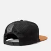 Trucker-Hut mit flacher Krempe aus Kunstwildleder Trucker-Hut mit flacher Krempe aus Kunstwildleder
