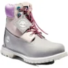 Valentines Day 6-Inch Premium Waterproof Boot mit breiter Passform „Graues und beiges Nubukleder mit violettem Kragen“