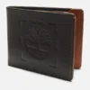 Zweifarbige Herrenbrieftasche mit Ausweishülle auf der Rückseite Zweifarbige Herrenbrieftasche mit Ausweishülle auf der Rückseite